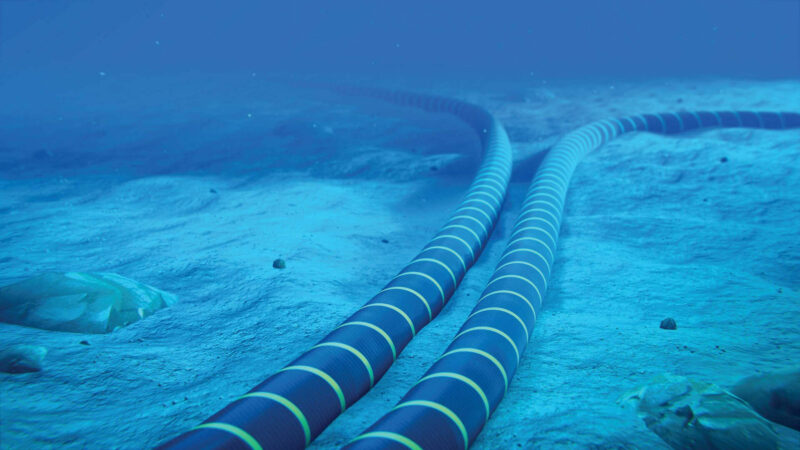 submarine-cables-scaled-compressa